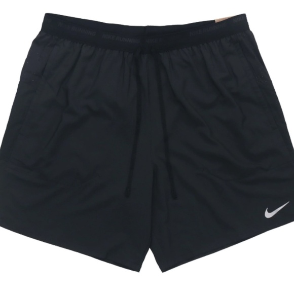 Nike Attack Women's Dry-Fit Unlined Shorts Midrise 5" Inseam, black, size Large - Picture 1 of 4
